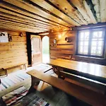 Stanleyowka Klimatyczny W Gorcach Ustrzyk